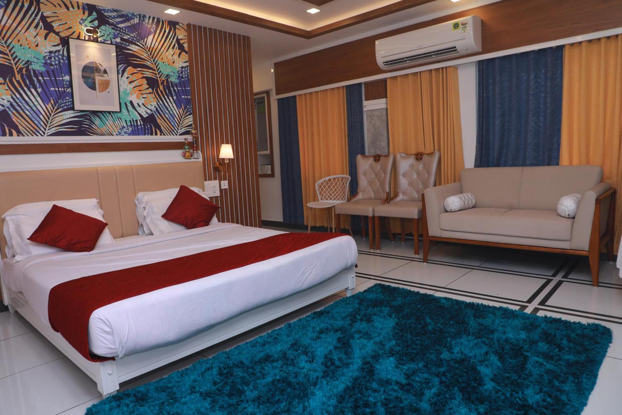 Excellency Airport Hotel Kochi Ngoại thất bức ảnh